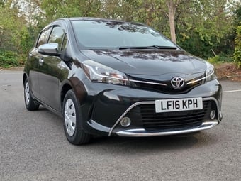 Toyota Yaris 2016