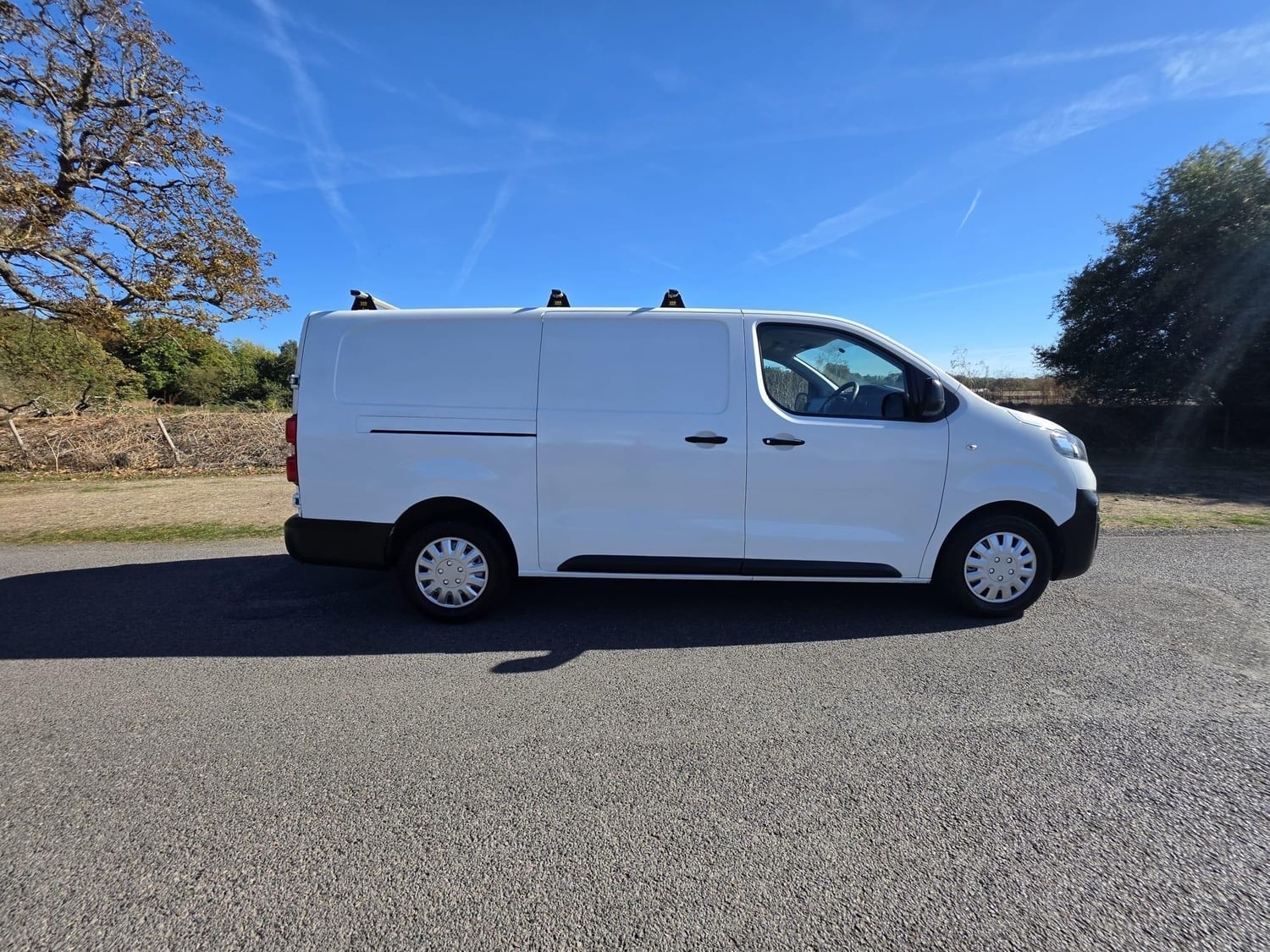 Vauxhall Vivaro 2019 - Vans & Commercial Vehicles