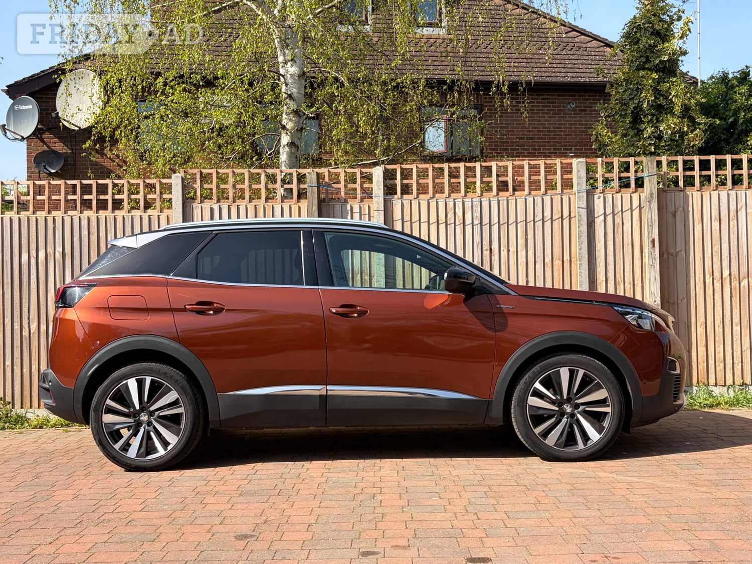 [ berth ]Peugeot 3008