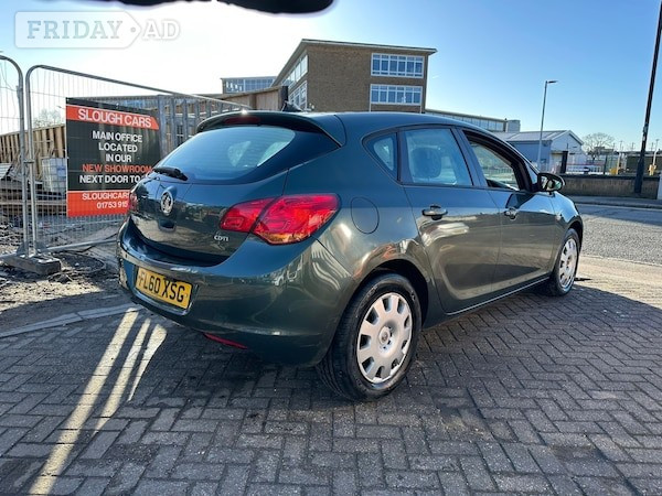 [ berth ]Vauxhall Astra