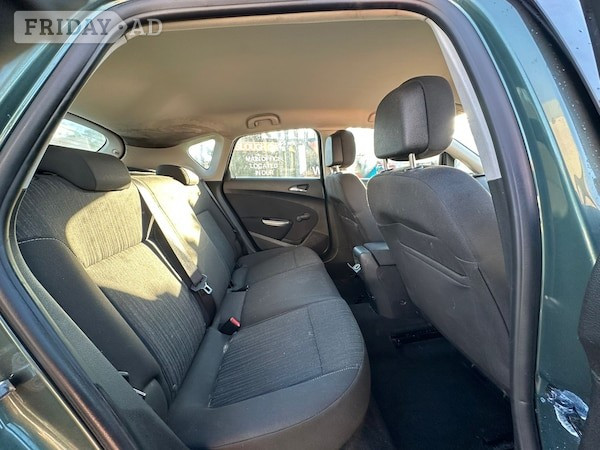 Vauxhall Astra 2010 - Cars