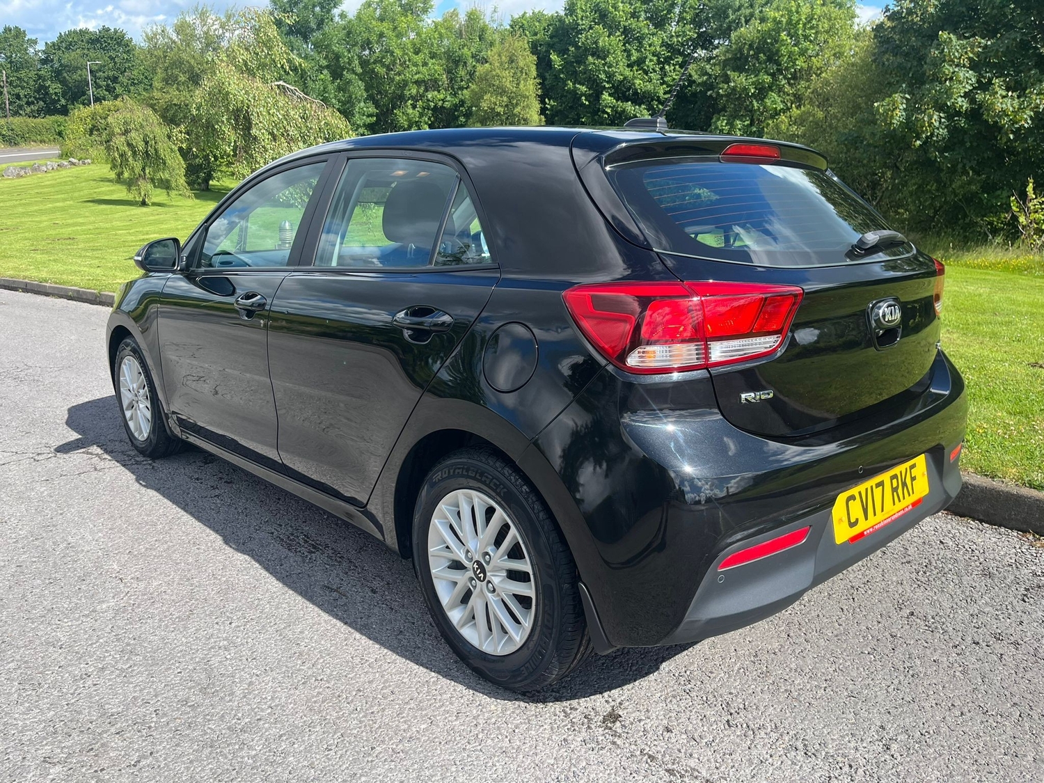 [ berth ]Kia Rio