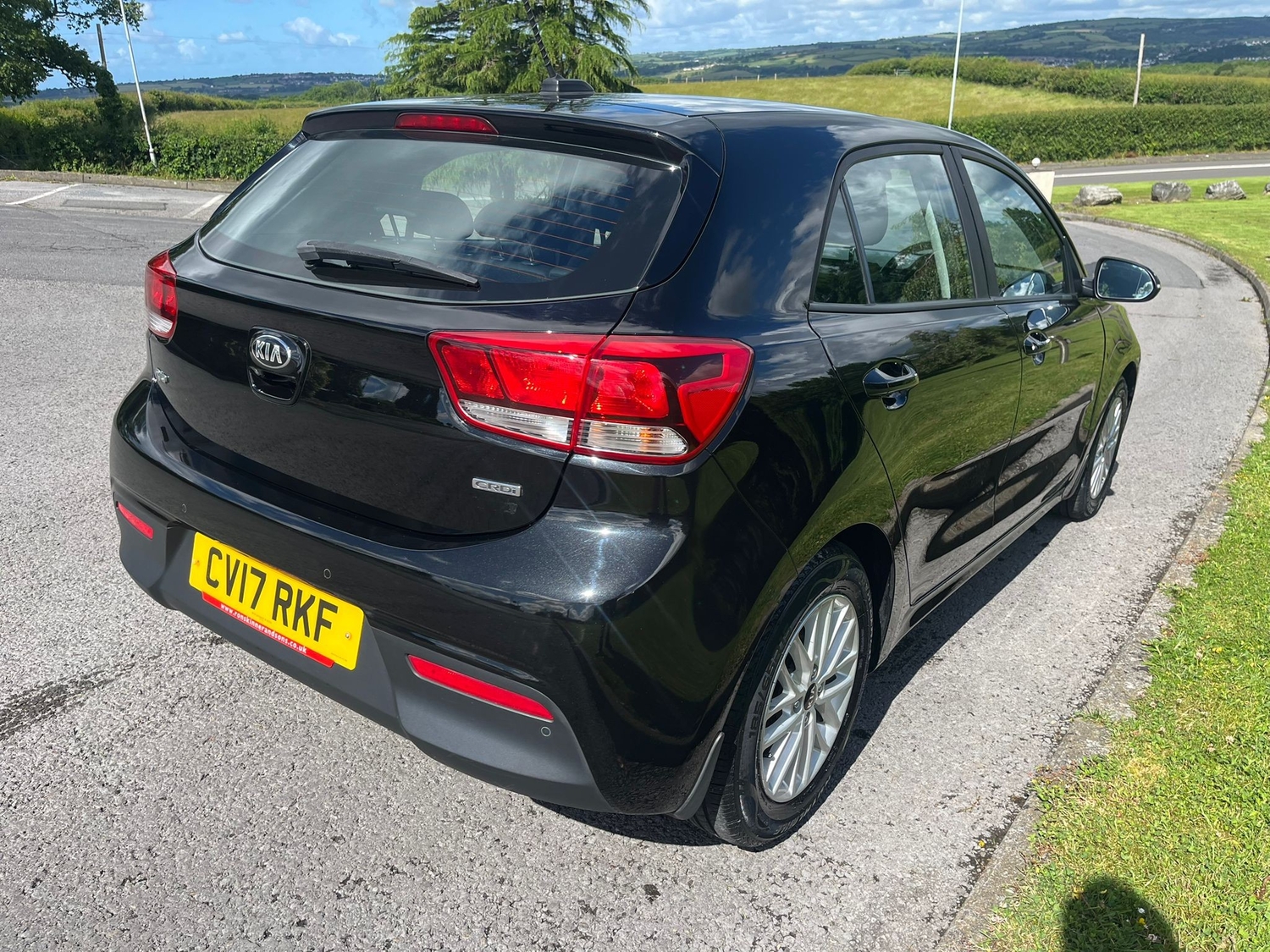 Kia Rio 2017 - Cars in Swansea