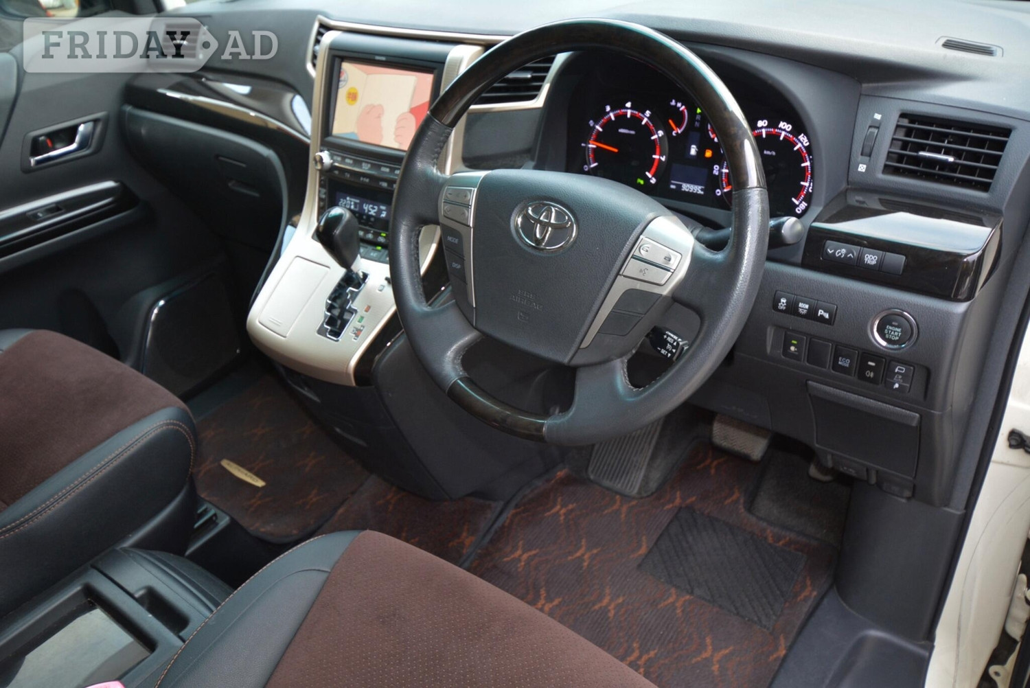 Toyota Alphard Chingford