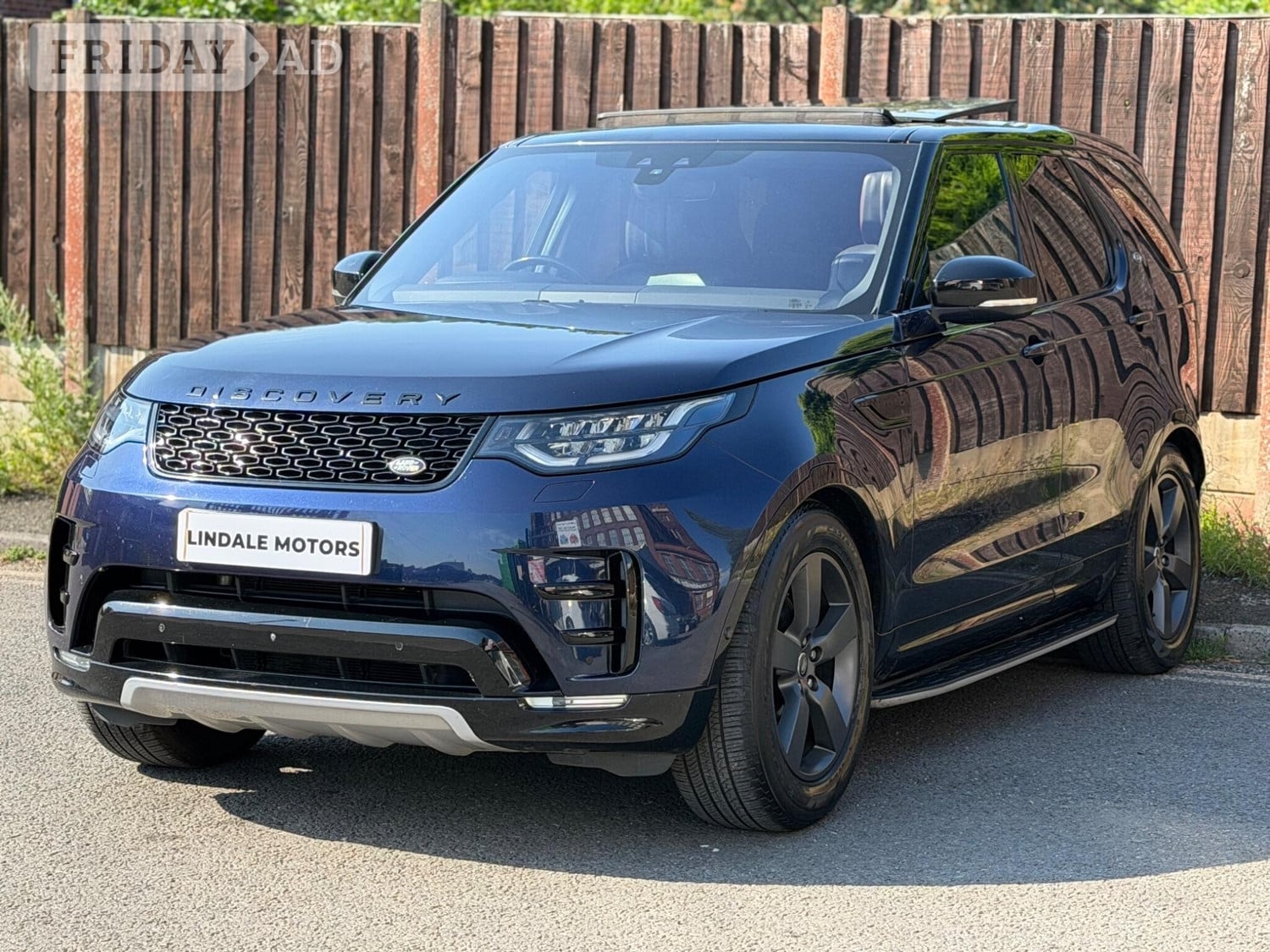 Land Rover Discovery 2017 - Cars