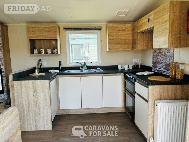 Willerby Lymington 2017 for sale in Dovercourt