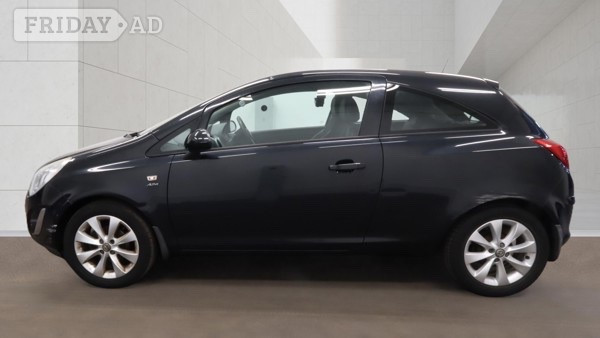 [ berth ]Vauxhall Corsa