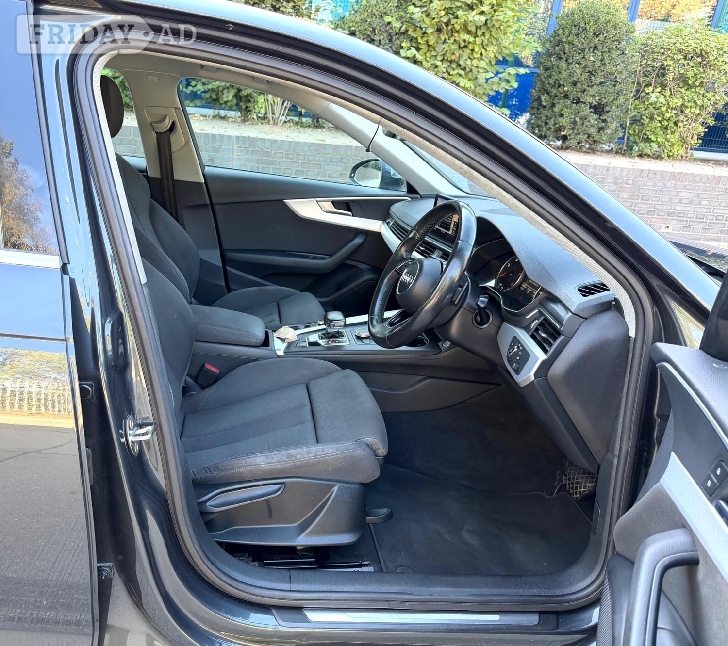 [ berth ]Audi A4
