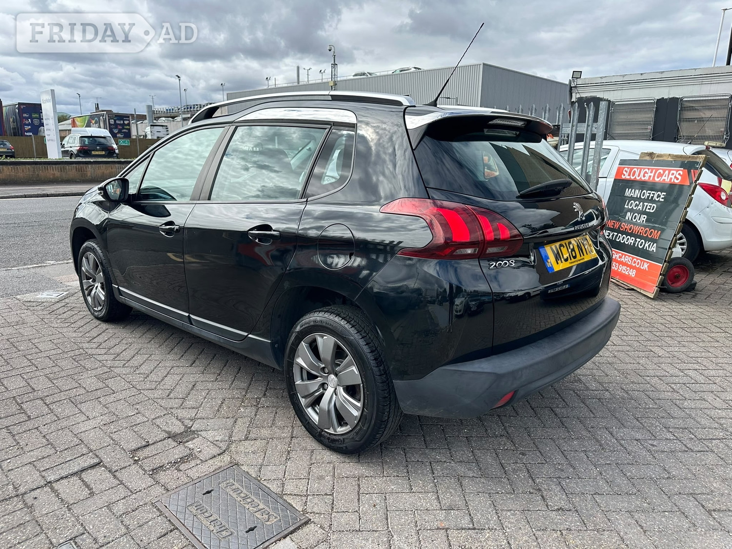 [ berth ]Peugeot 2008