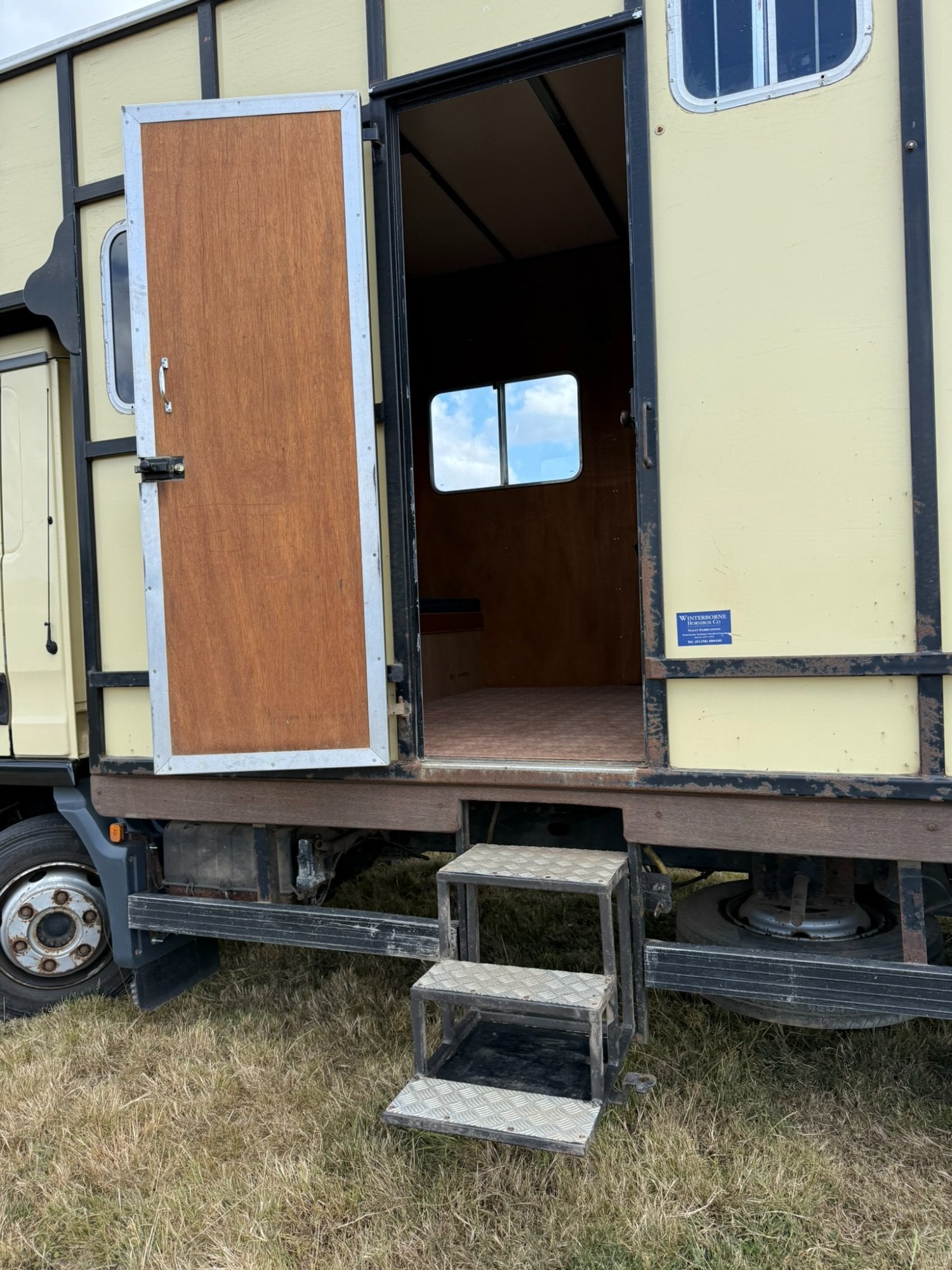 Winterborne 'Hunting' Box Man Horsebox - Trailers & Horseboxes
