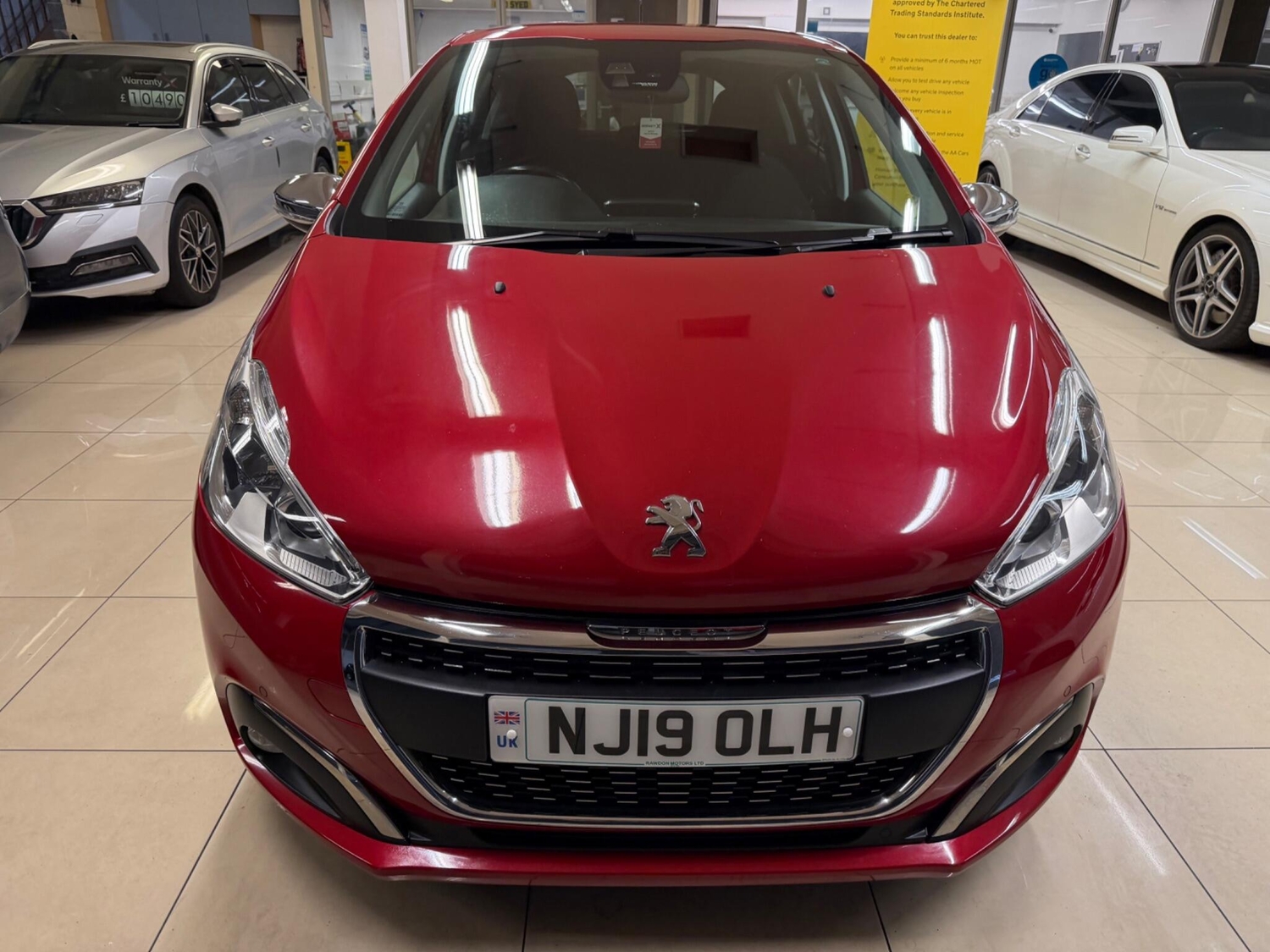 [ berth ]Peugeot 208
