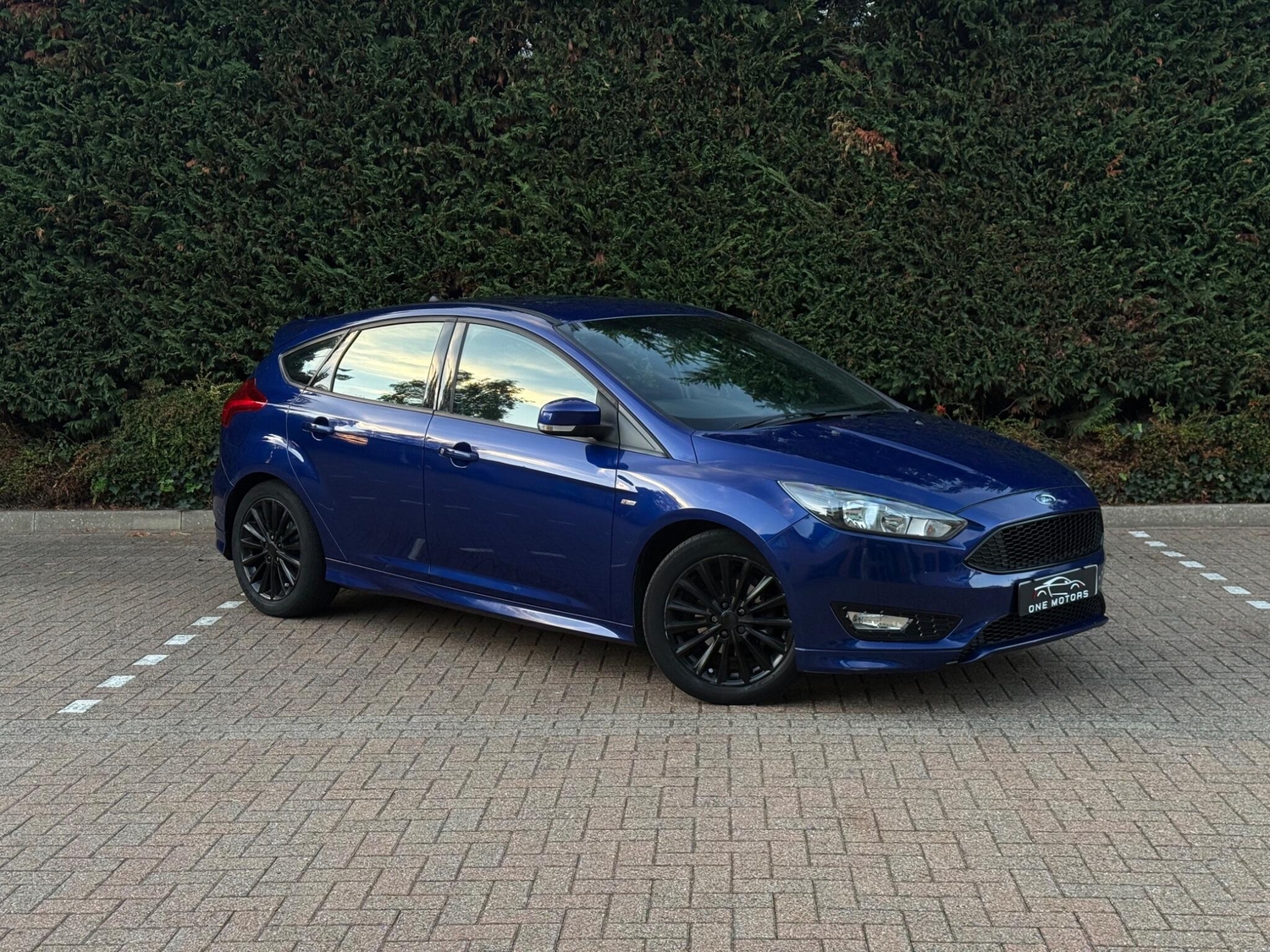 Ford Focus 2018 - Cars in Leatherhead