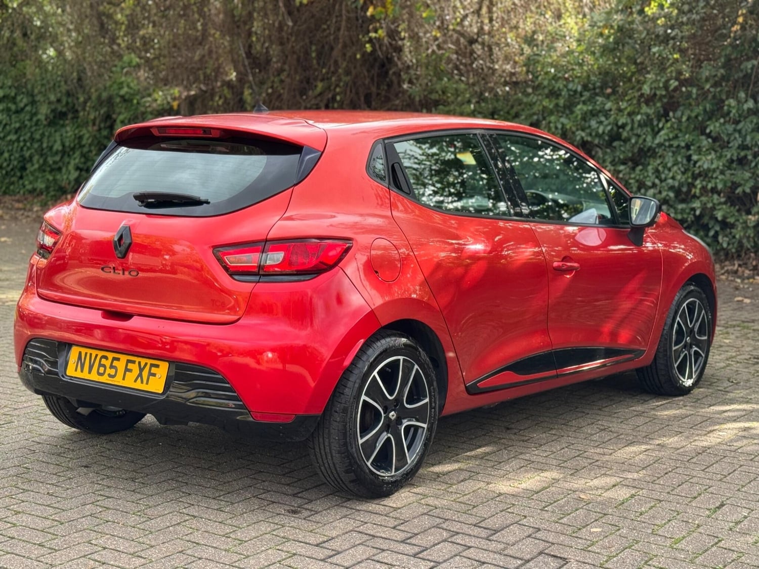 Renault Clio 2015 - Cars