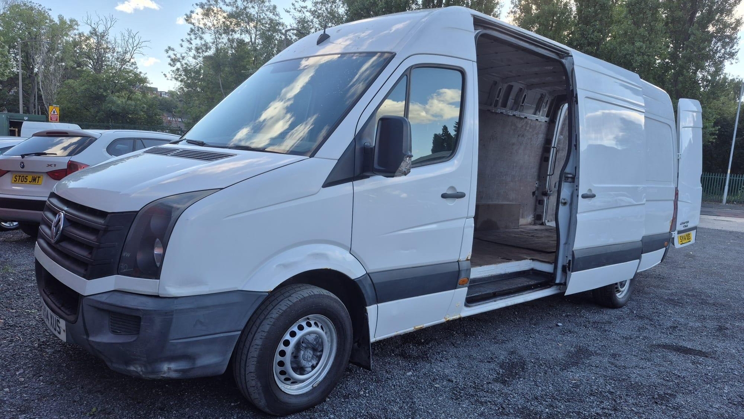 Volkswagen Crafter 2014 - Vans & Commercial Vehicles
