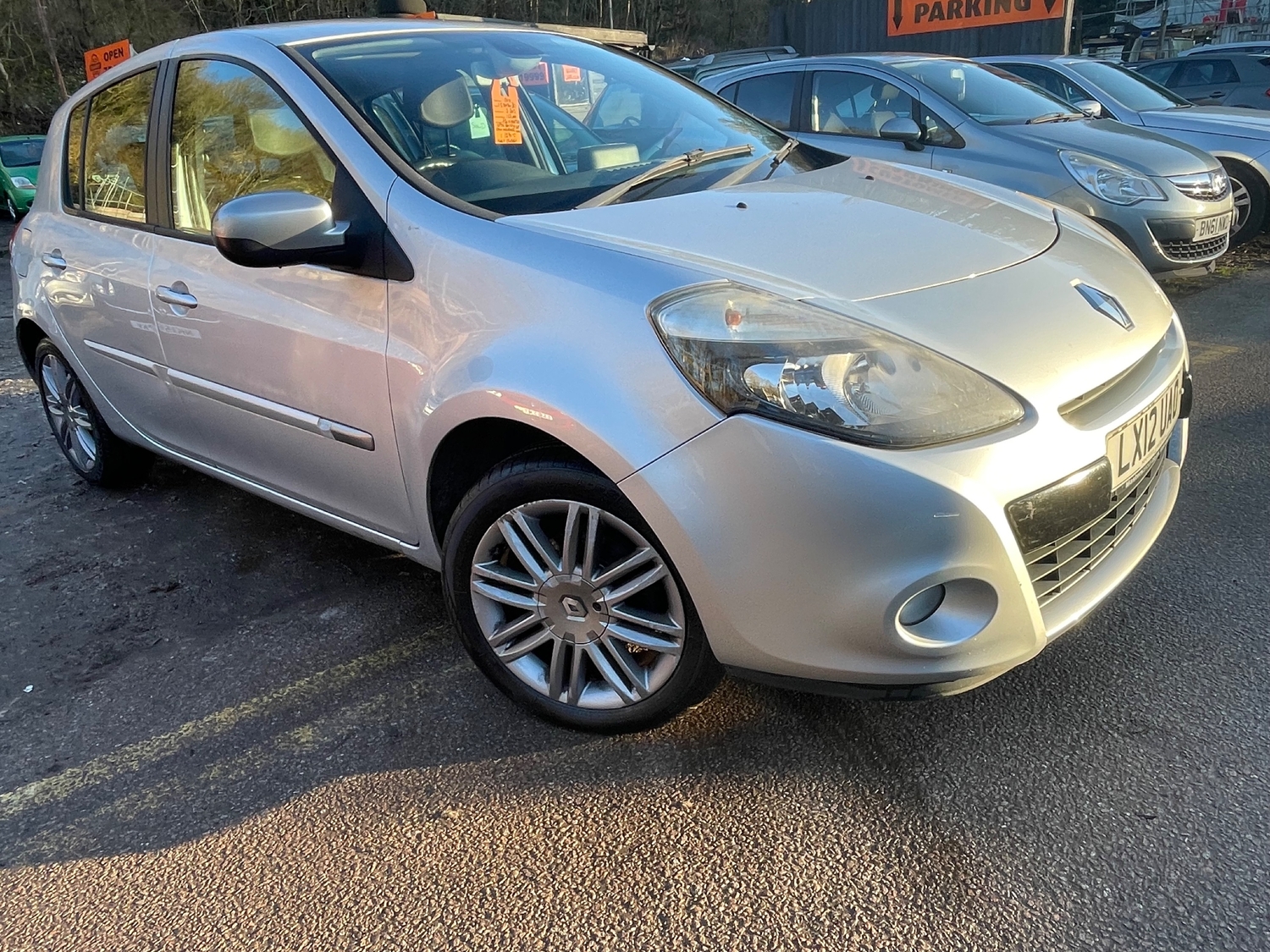 Renault Clio 2012 - Cars