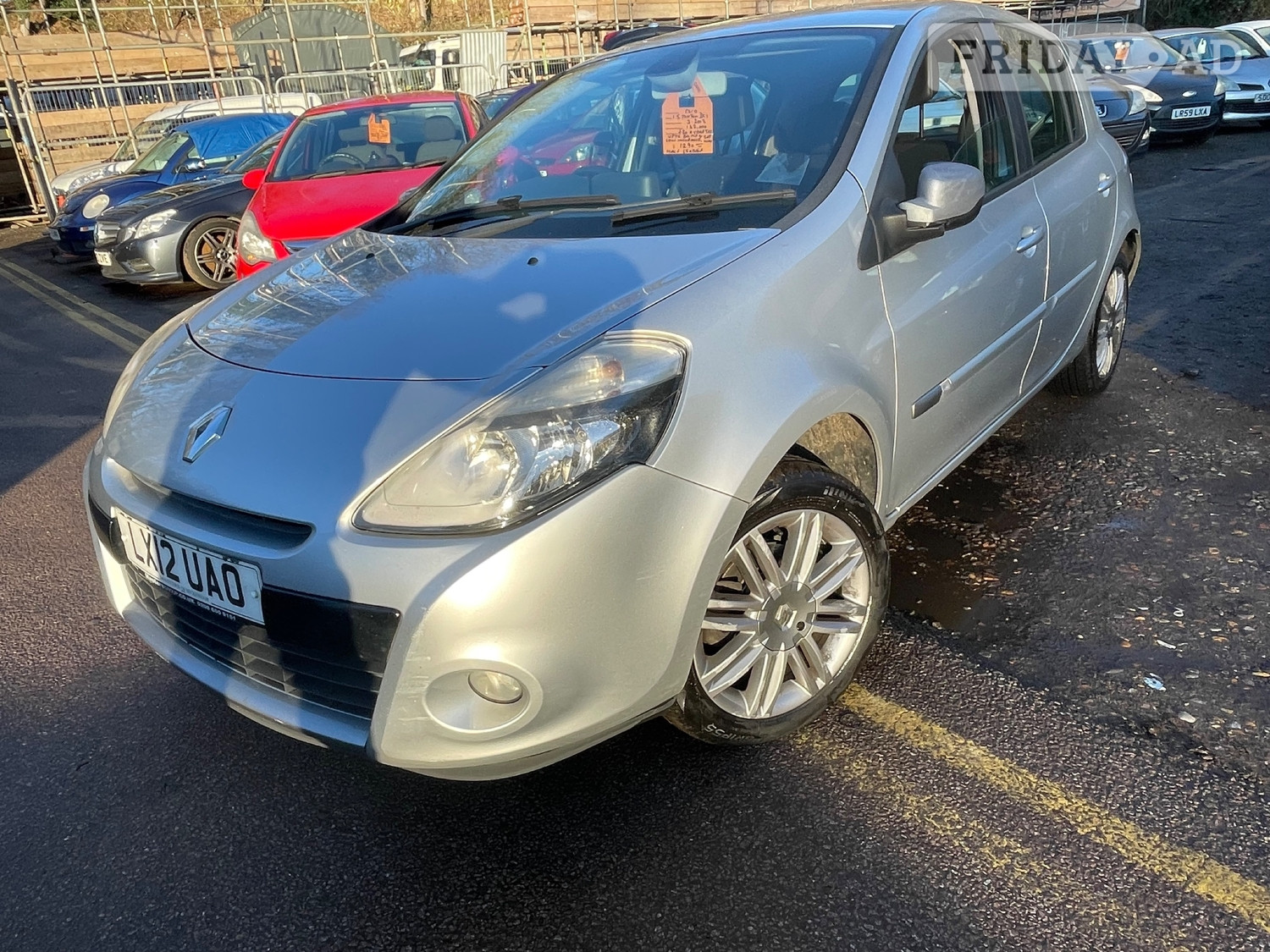 [ berth ]Renault Clio