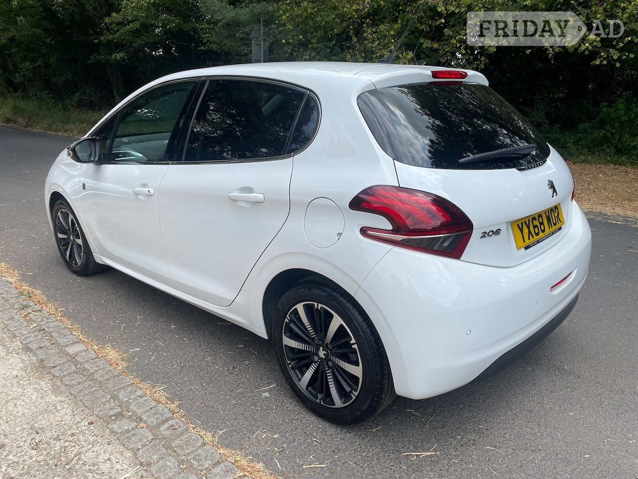 Peugeot 208 2018 - Cars in Billingshurst