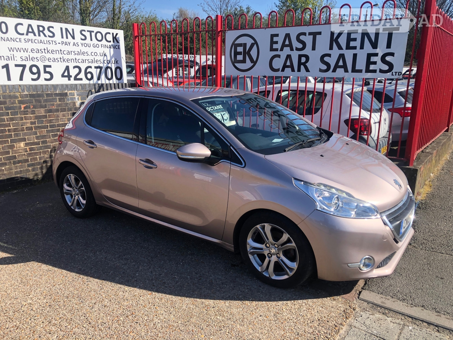 Peugeot 208 2015 - Cars in Sittingbourne