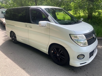 Nissan Elgrand 2008