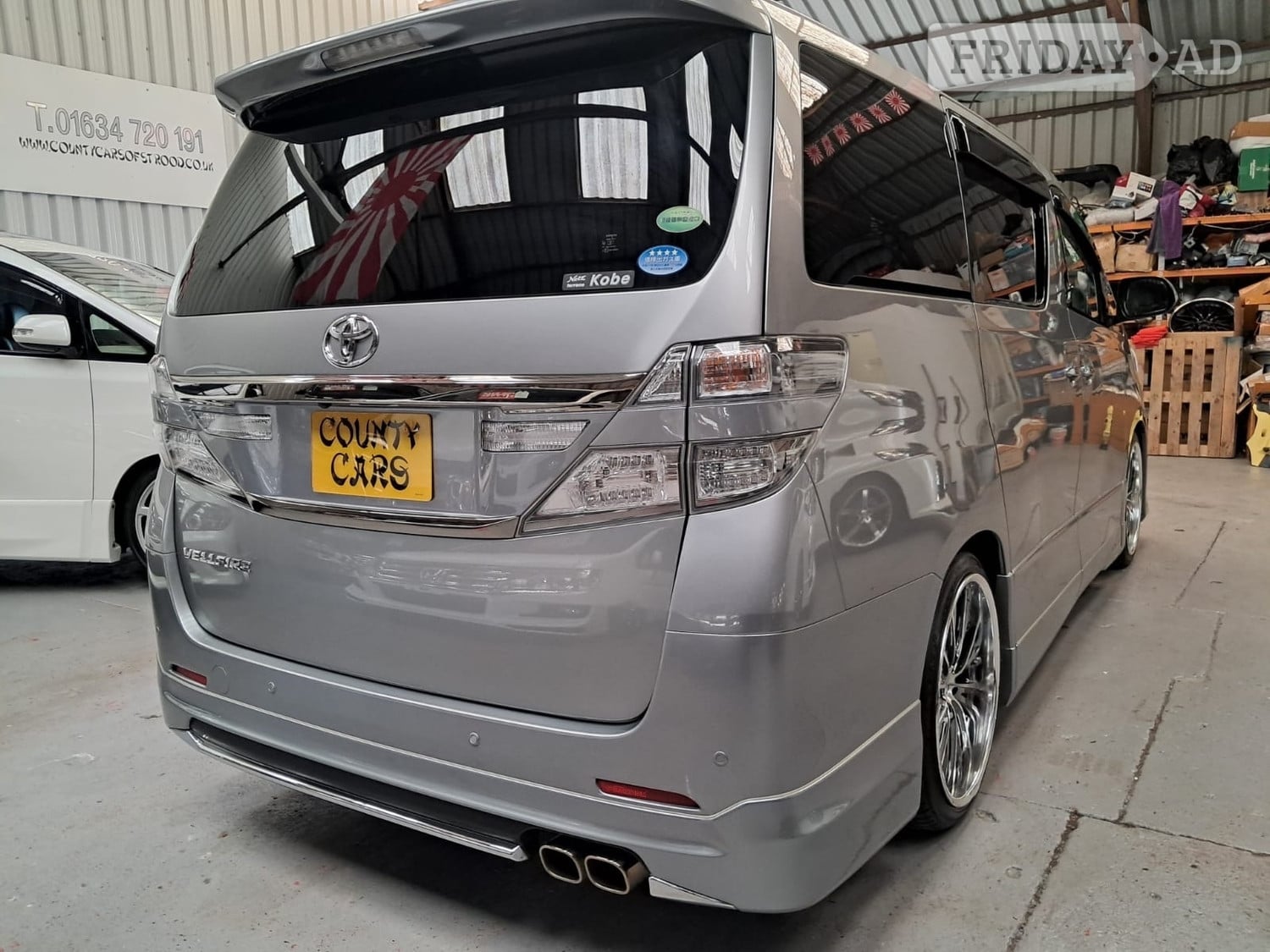 Toyota Vellfire 2013 - Cars