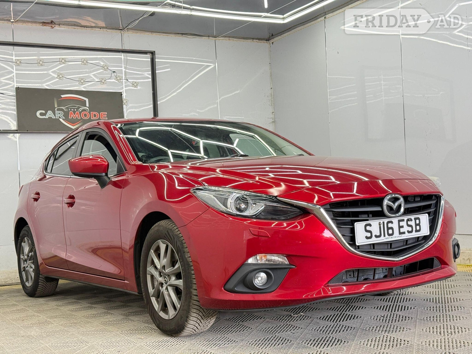 Mazda 3 2016 - Cars in Hillingdon