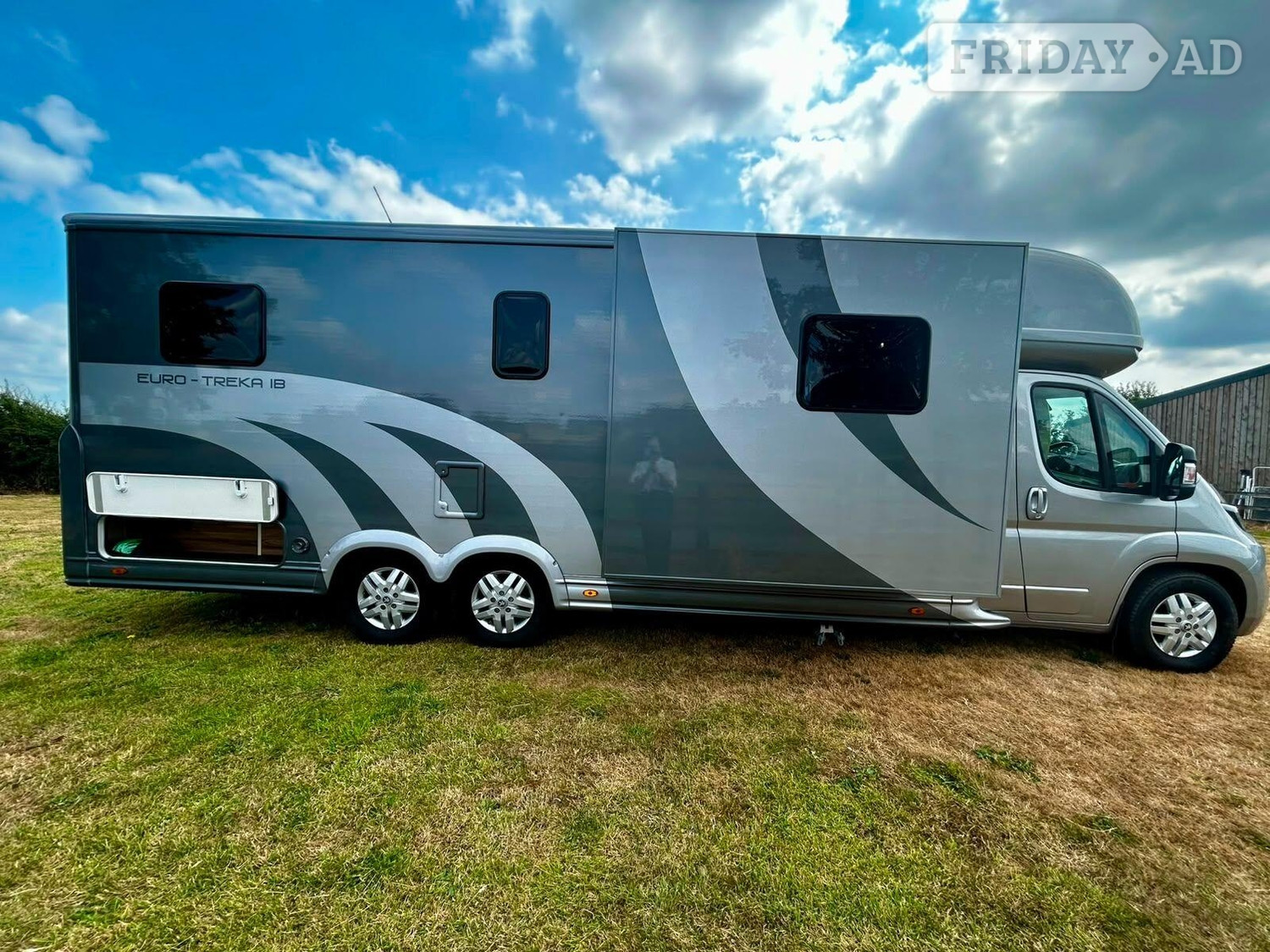 Moto-Trek Euro-Treka IB Luxury Slide?Out Touring Motorhome Located in Stoke-On-Trent Preston