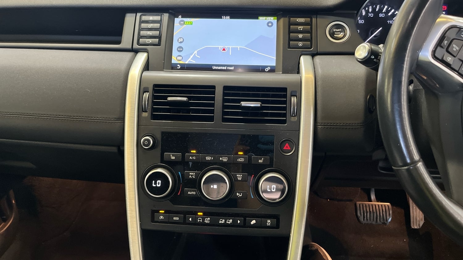 Land Rover Discovery Sport 2015 - Cars in Hillingdon