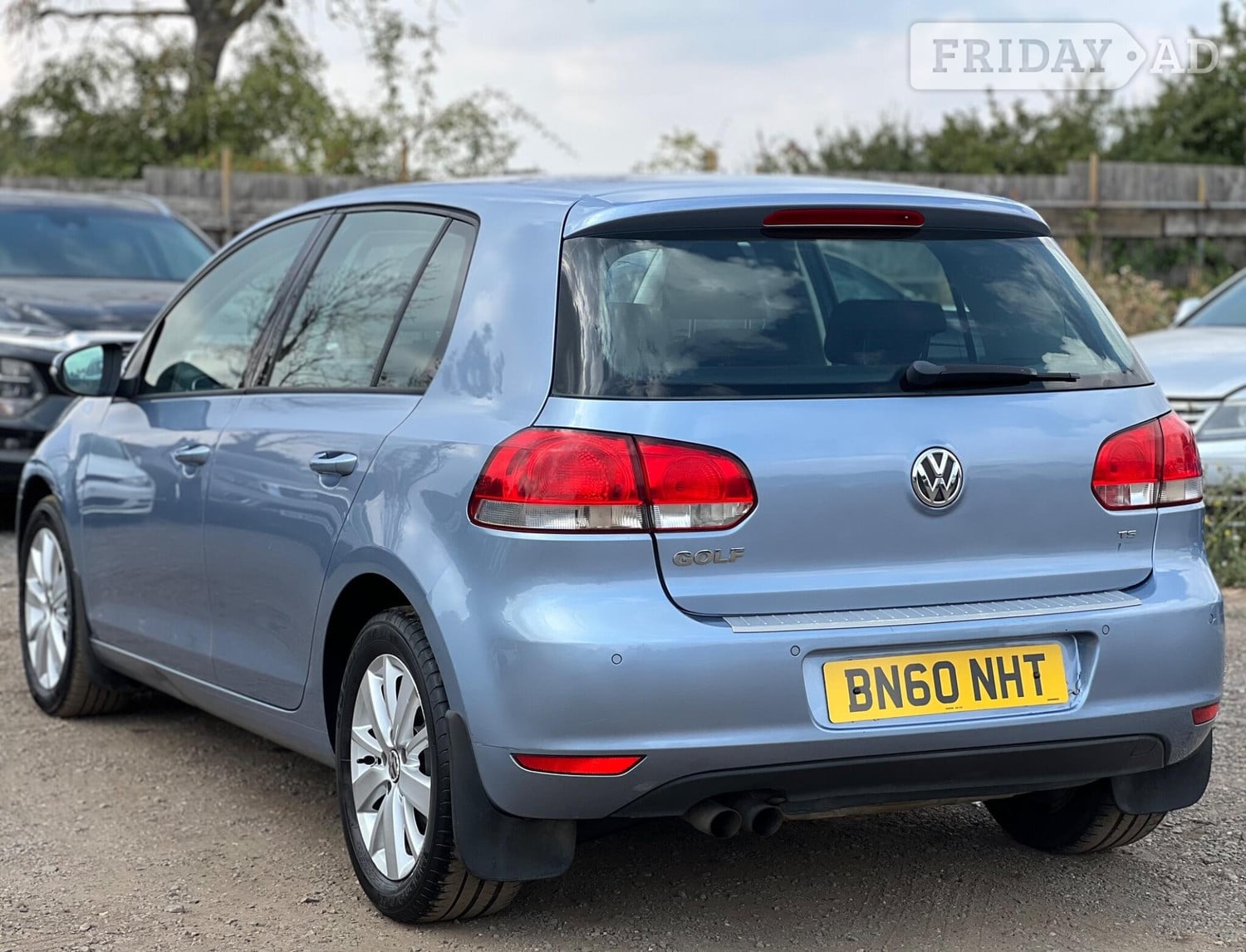 Volkswagen Golf 2010 - Cars