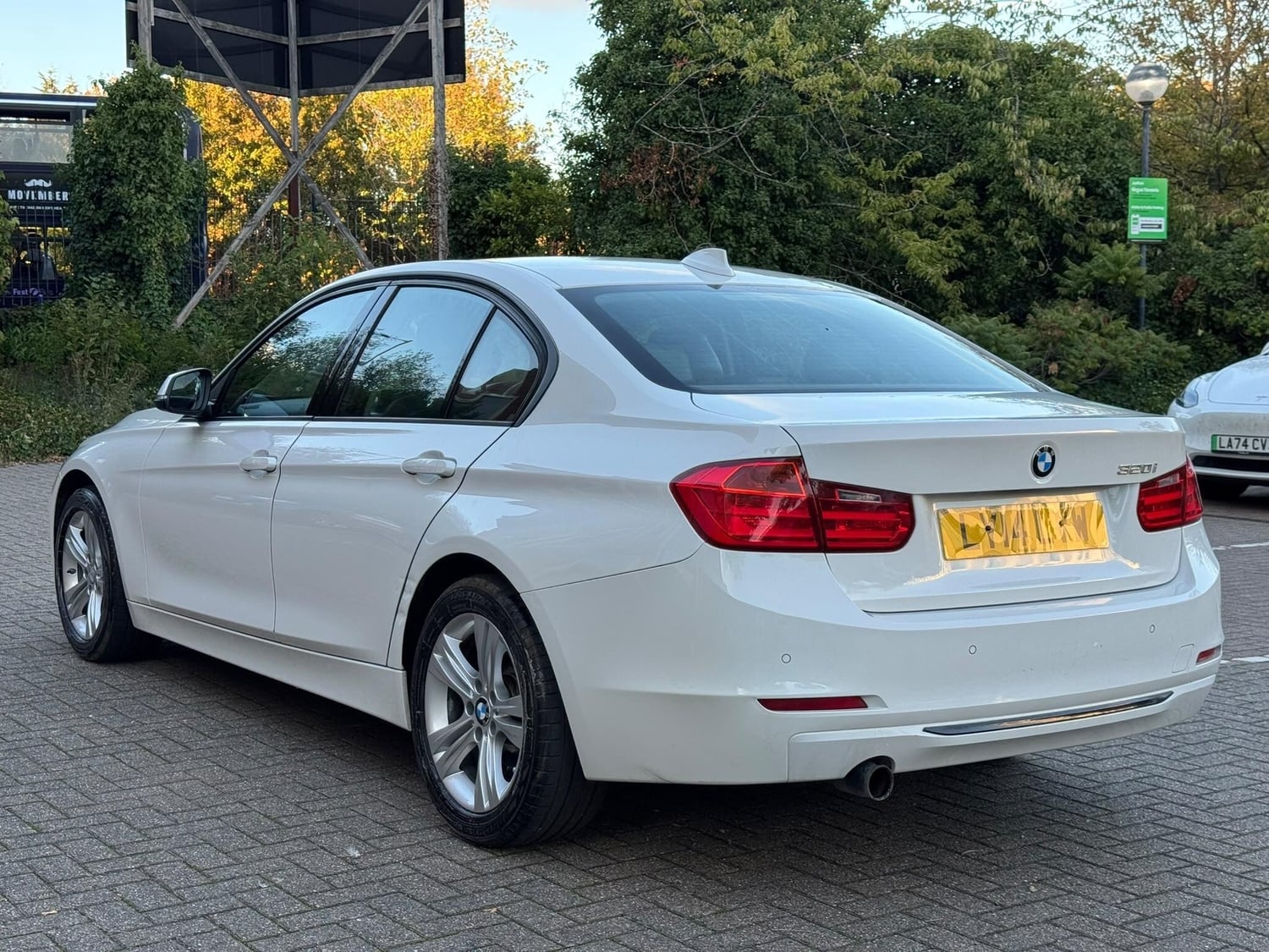 BMW 3 Series 2014 - Cars in Hillingdon