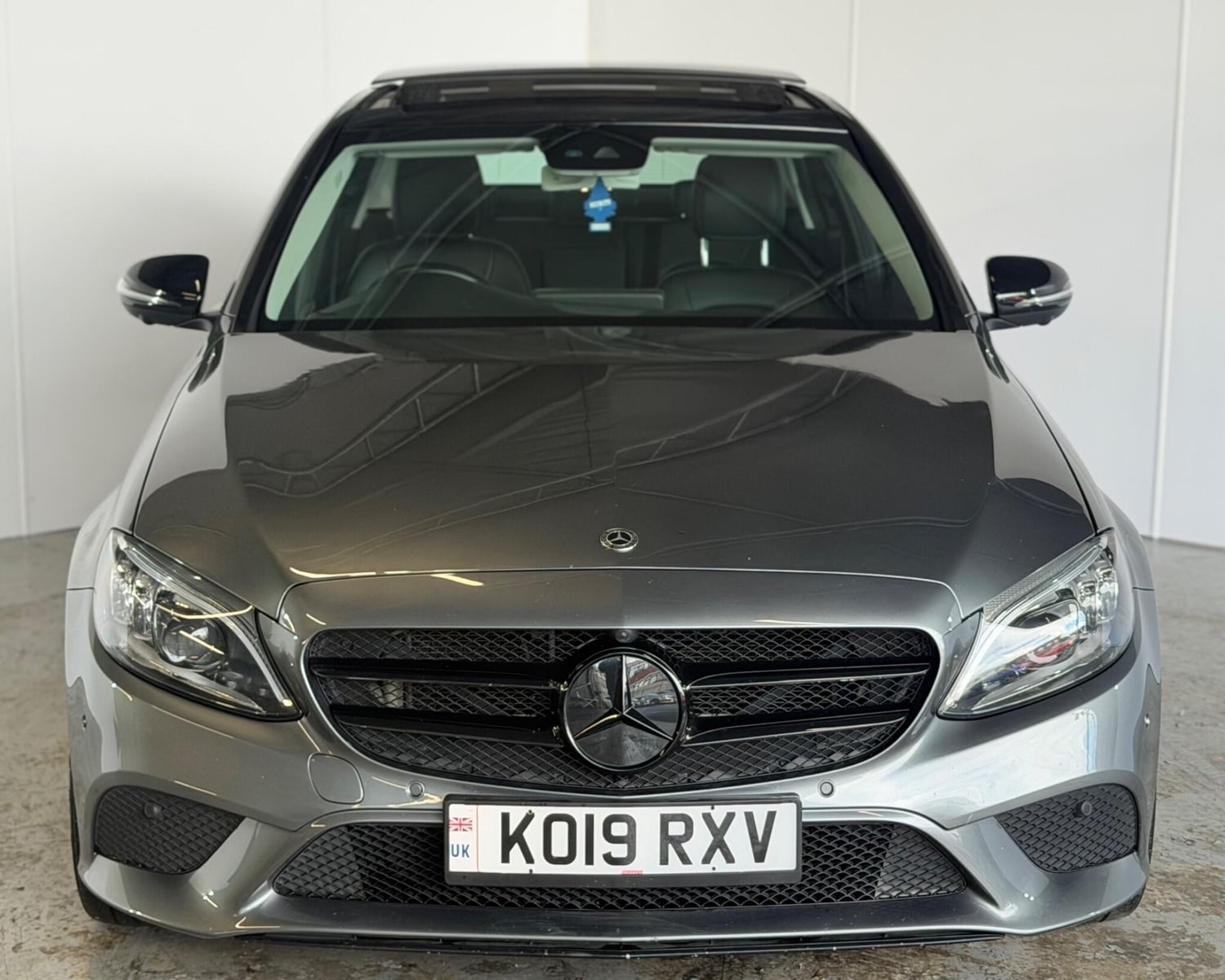 Mercedes-Benz C Class 2019 - Cars