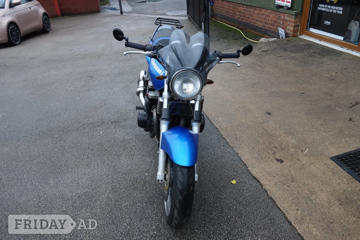 Kawasaki ZR 1999 - Motorbikes, Scooters & Quads
