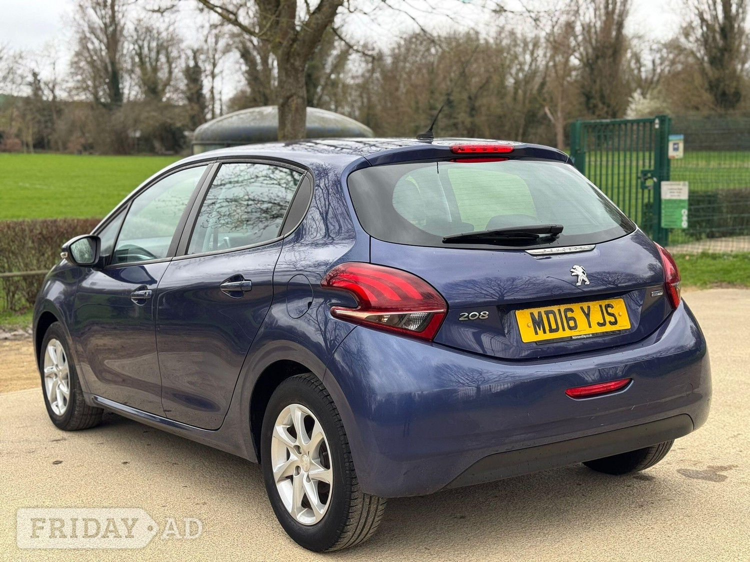 Peugeot 208 2016 - Cars