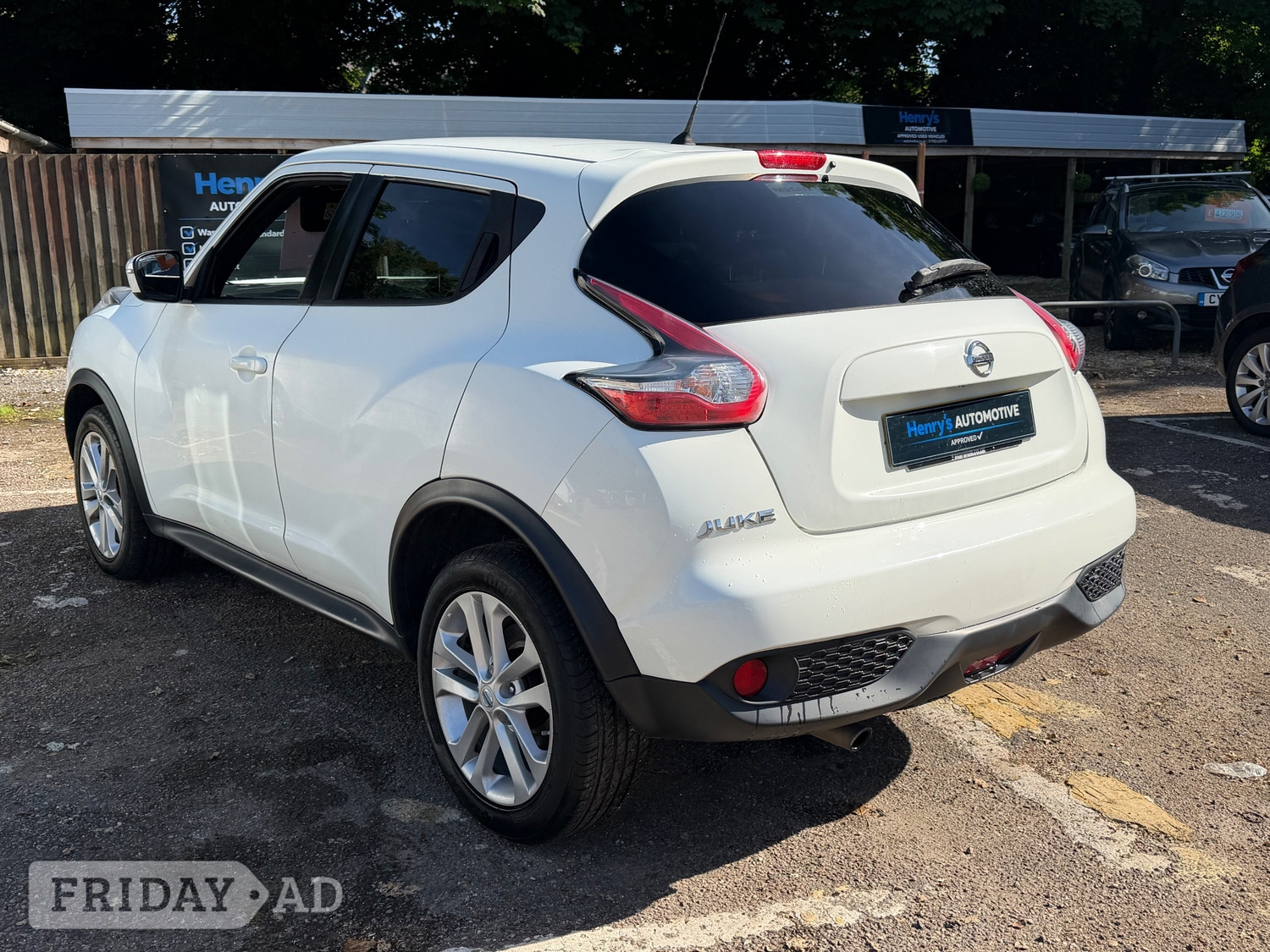 Nissan Juke 2015 - Cars in Newport