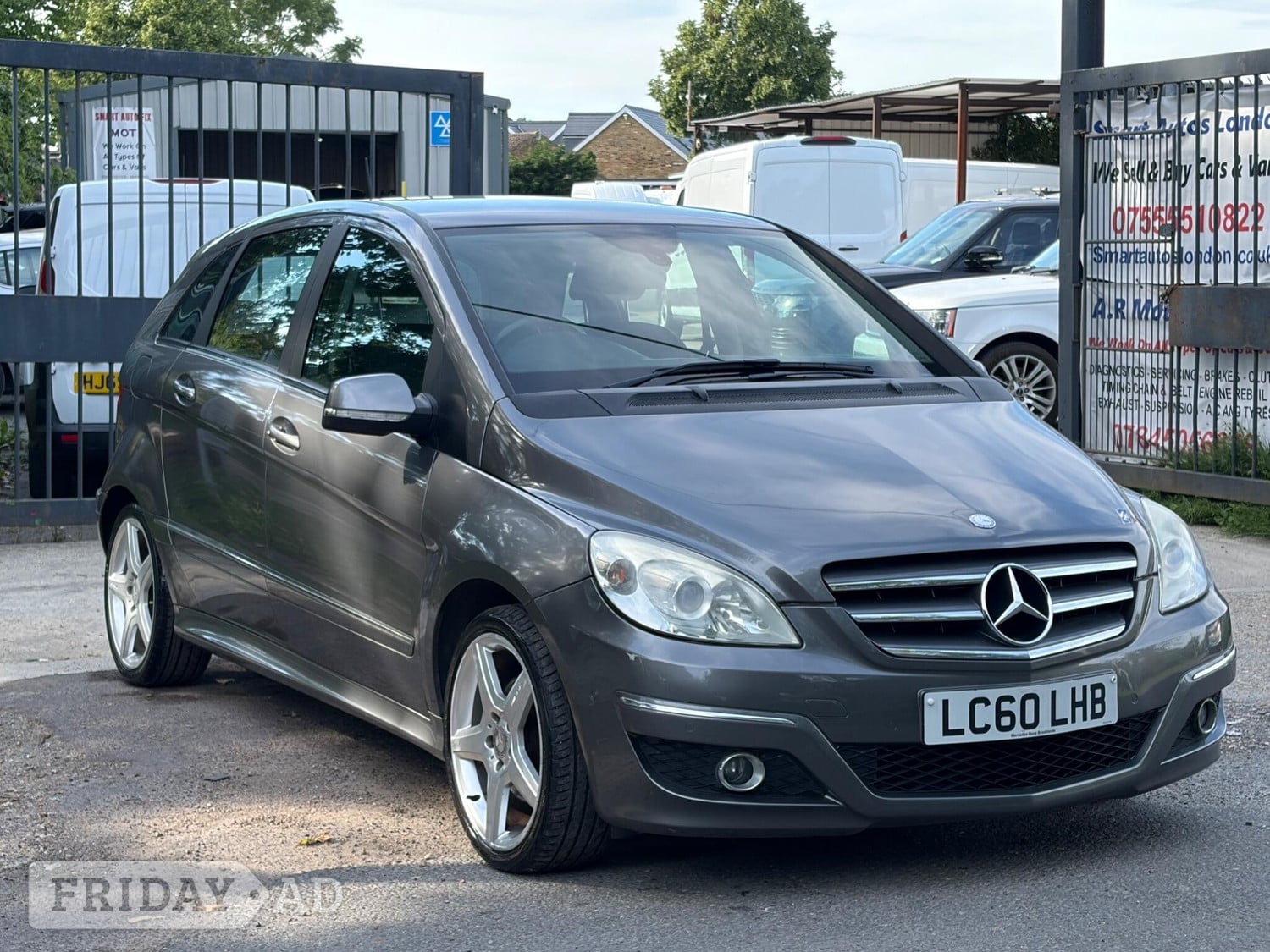 Mercedes-Benz B Class 2010 in Hayes
