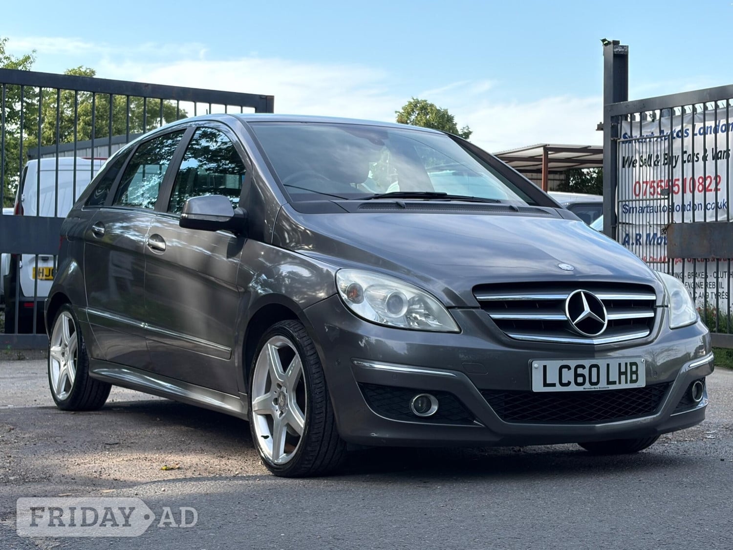 Mercedes-Benz B Class 2010 - Cars
