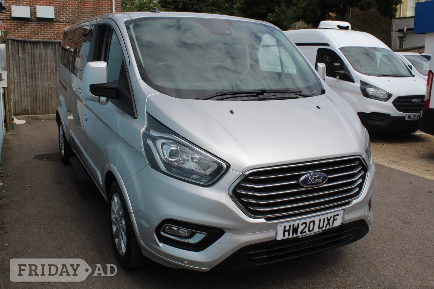 Ford Tourneo Custom 2020 - Cars