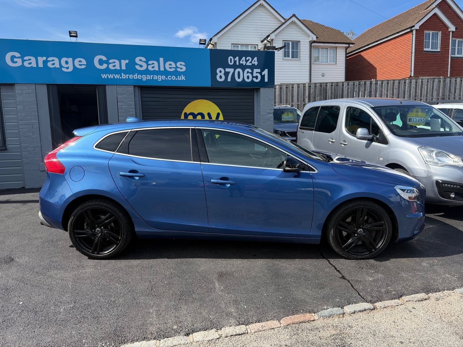 [ berth ]Volvo V40