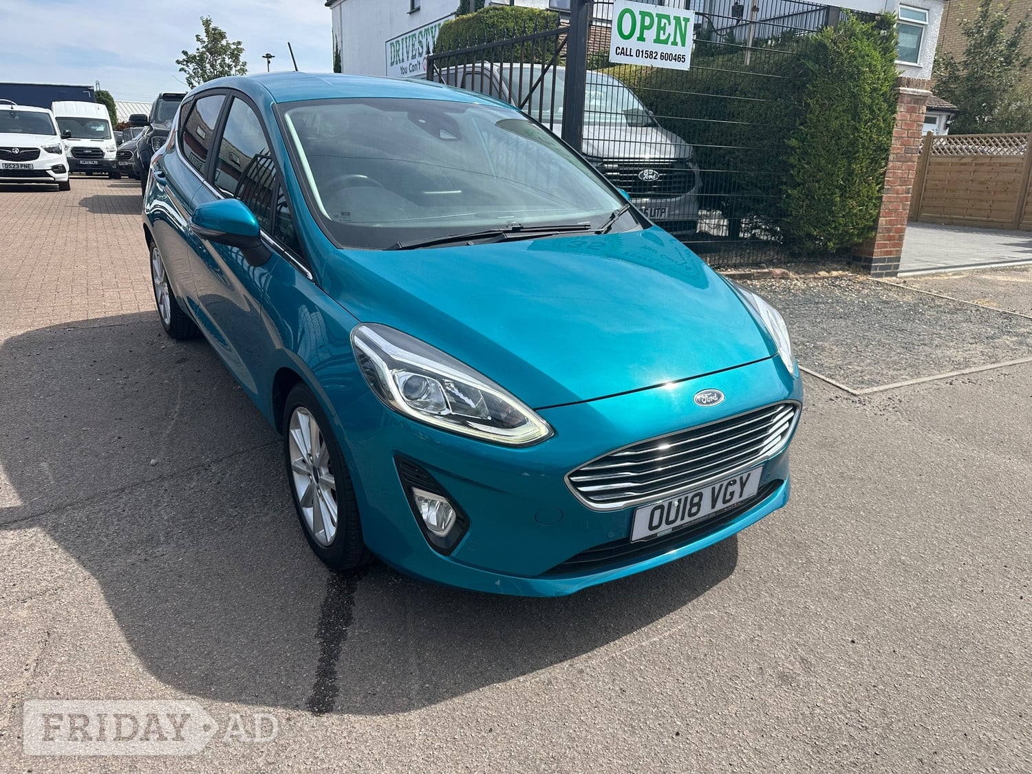 [ berth ]Ford Fiesta