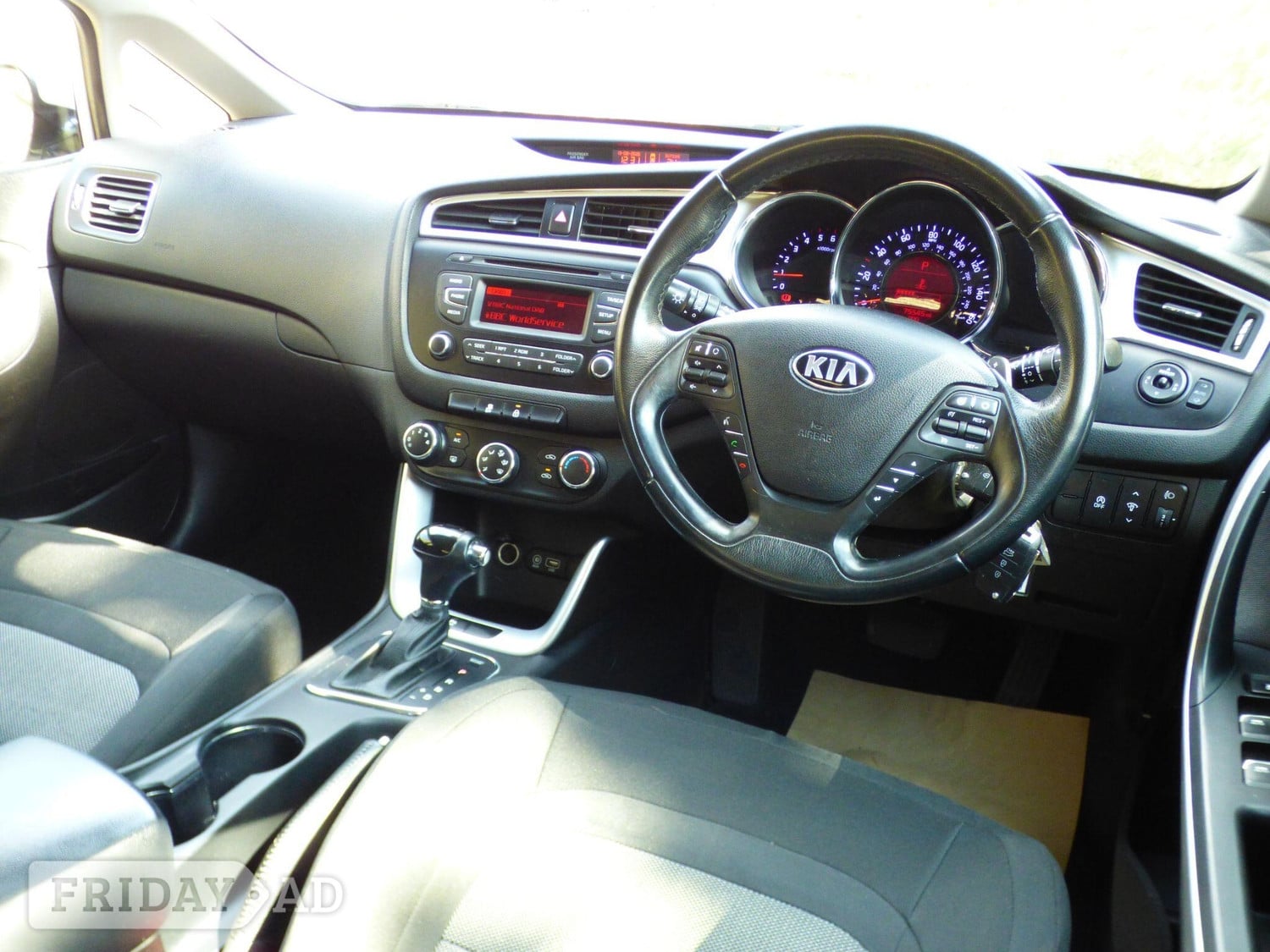 [ berth ]Kia Ceed