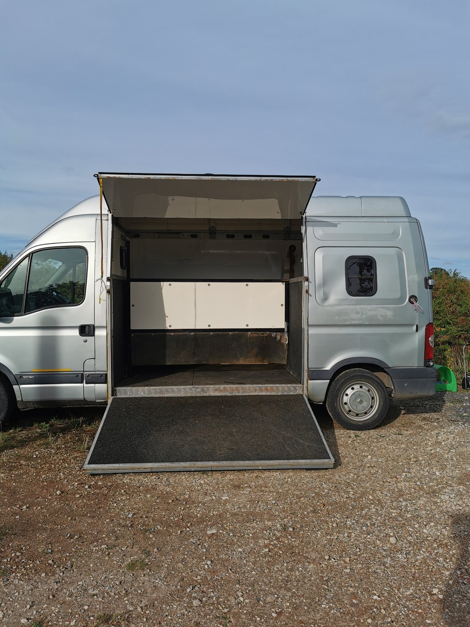 Burley Horseboxes  Renault Horsebox - Trailers & Horseboxes in North Baddesley