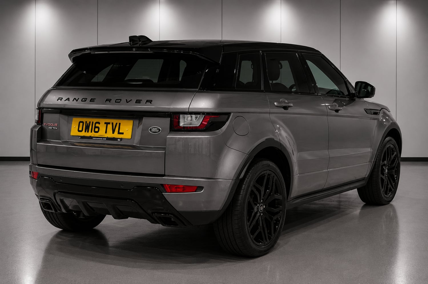 Land Rover Range Rover Evoque 2016 - Cars in Peterborough