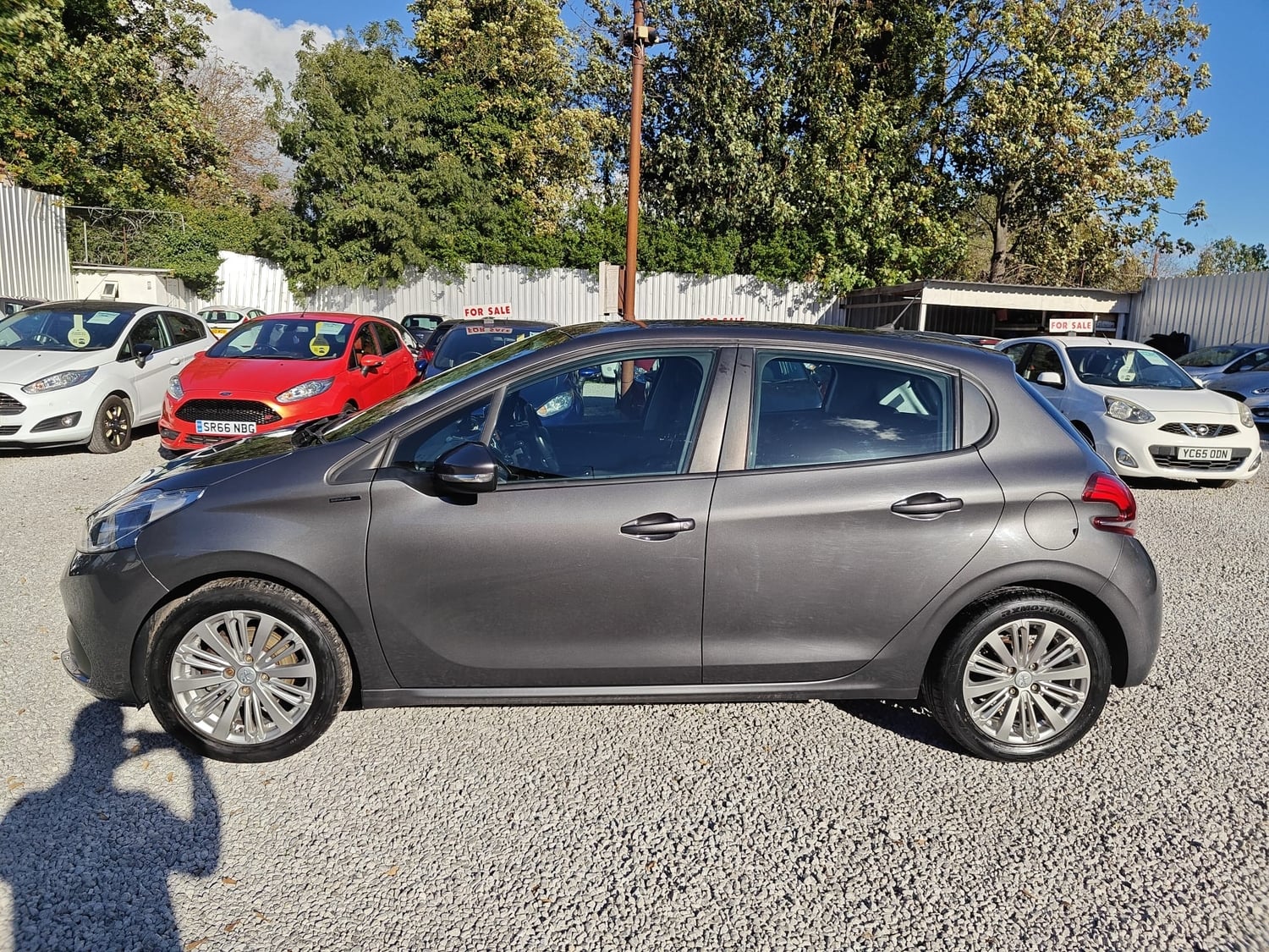 Peugeot 208 2018 - Cars