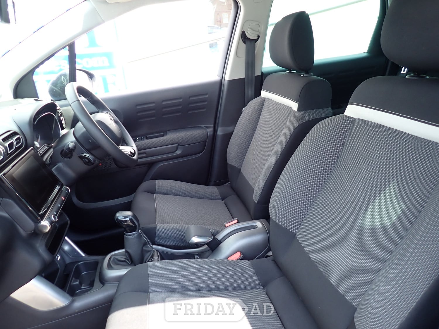 [ berth ]Citroen C3 Aircross