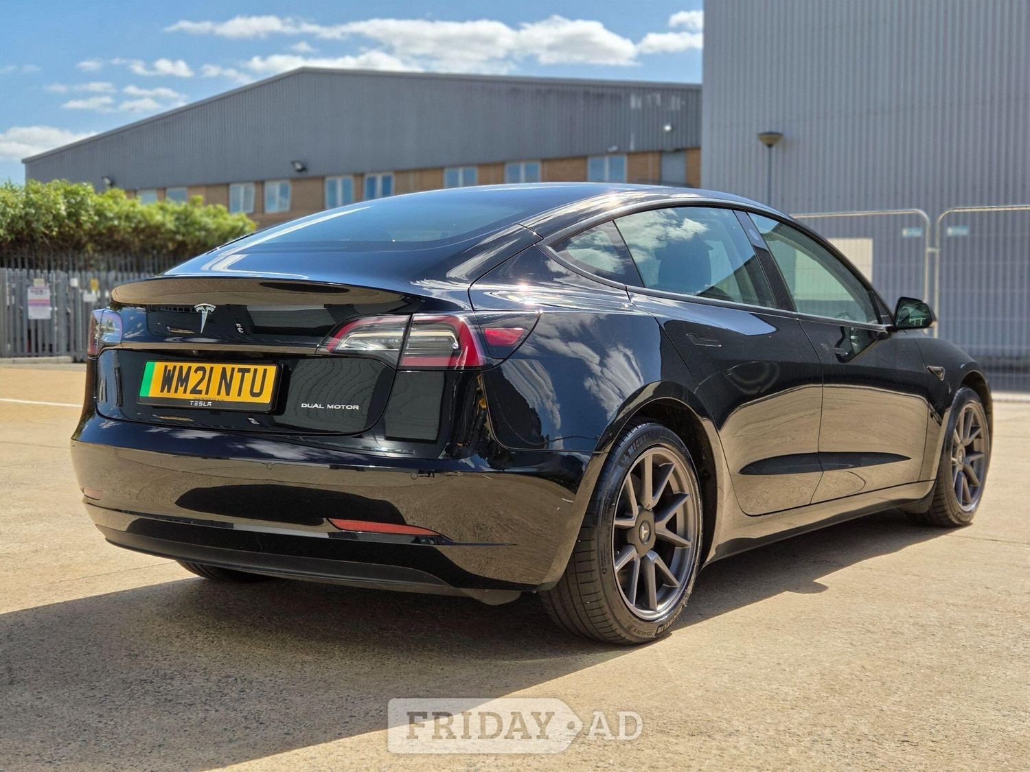 Tesla Model 3 2021 - Cars in Slough
