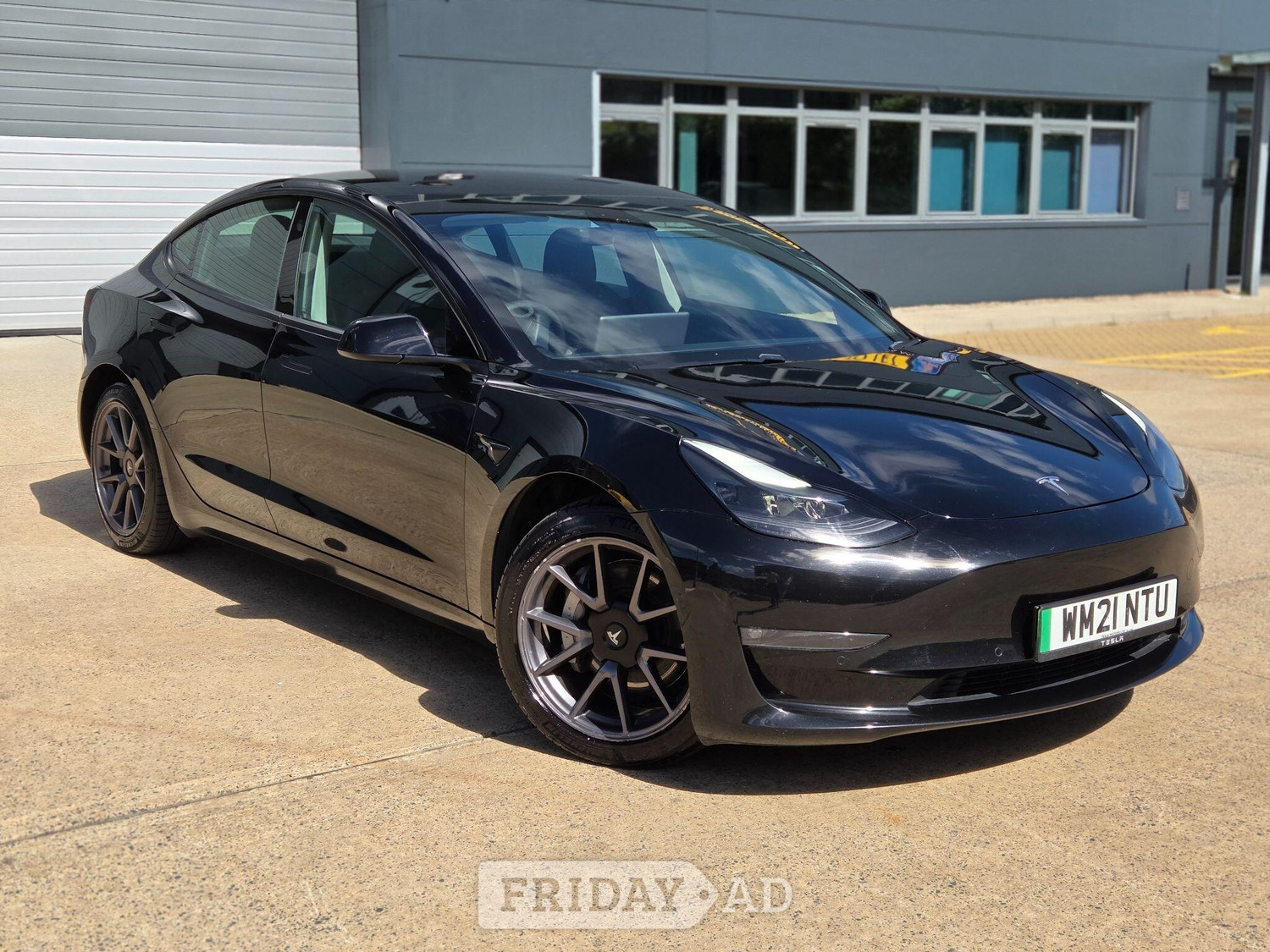 Tesla Model 3 2021 - Cars