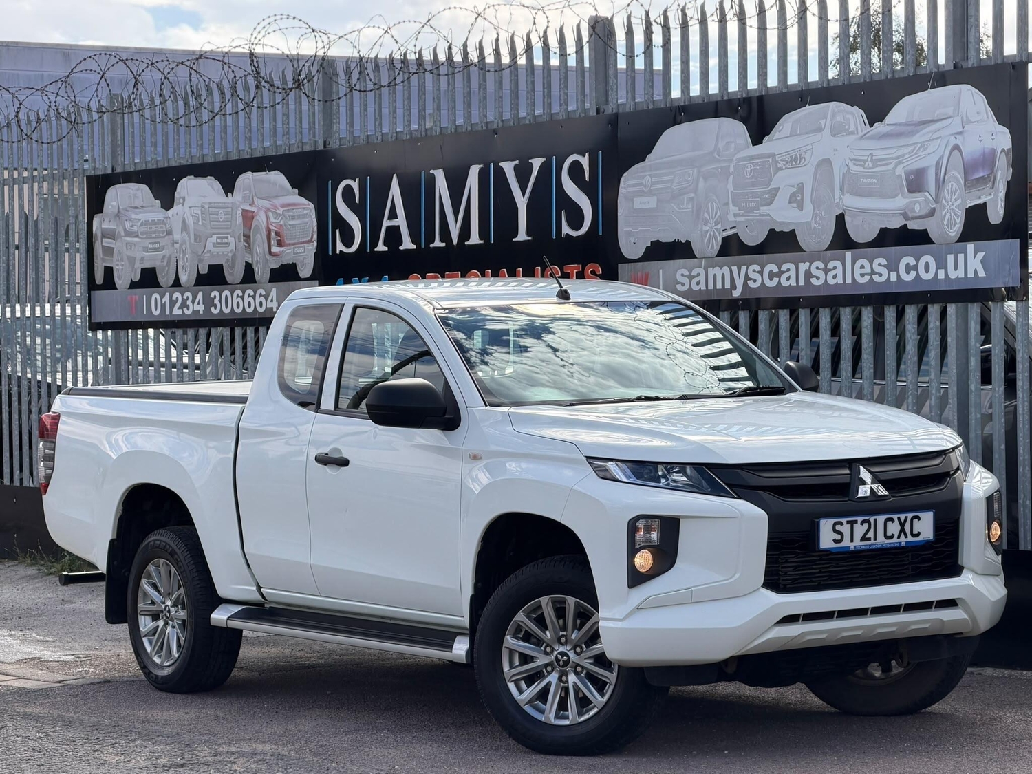 Mitsubishi L200 Bedford