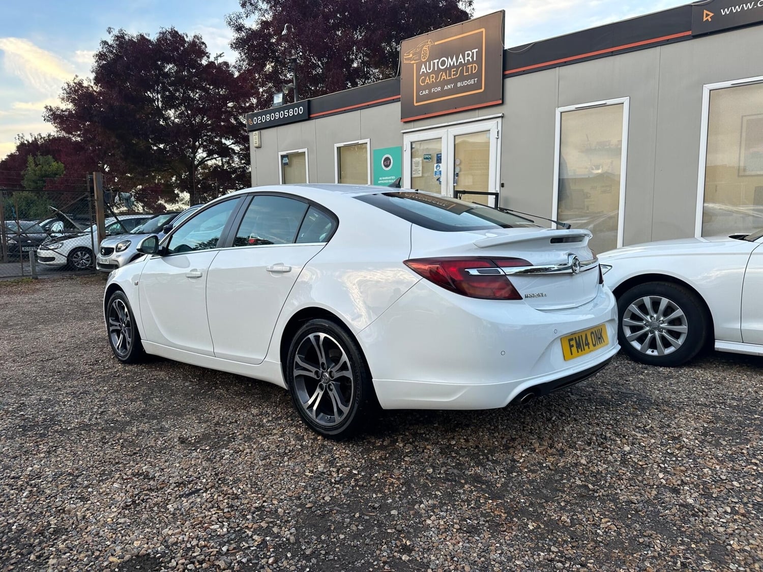 Vauxhall Insignia 2014 - Cars in Sunbury-On-Thames