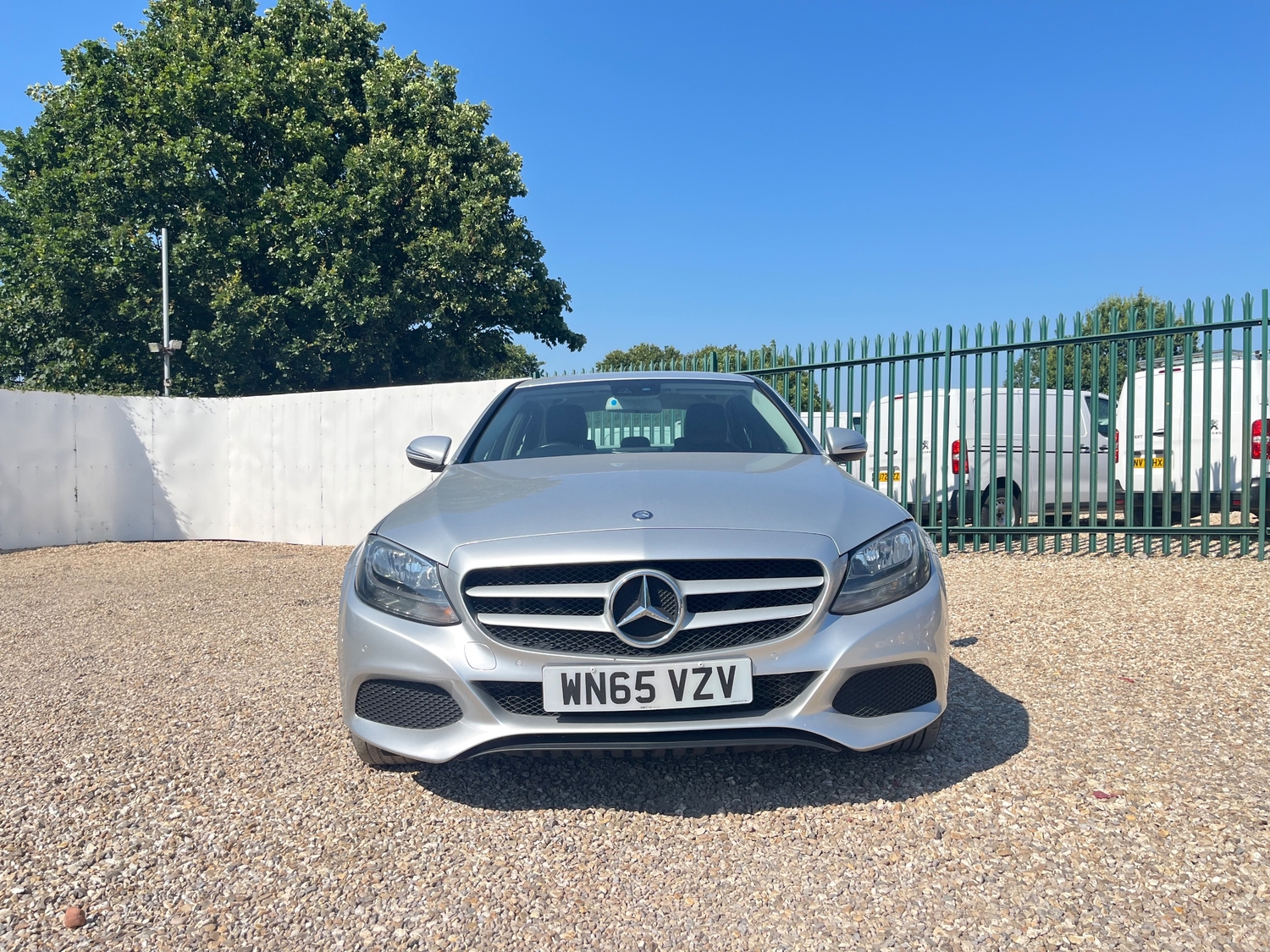 [ berth ]Mercedes-Benz C Class
