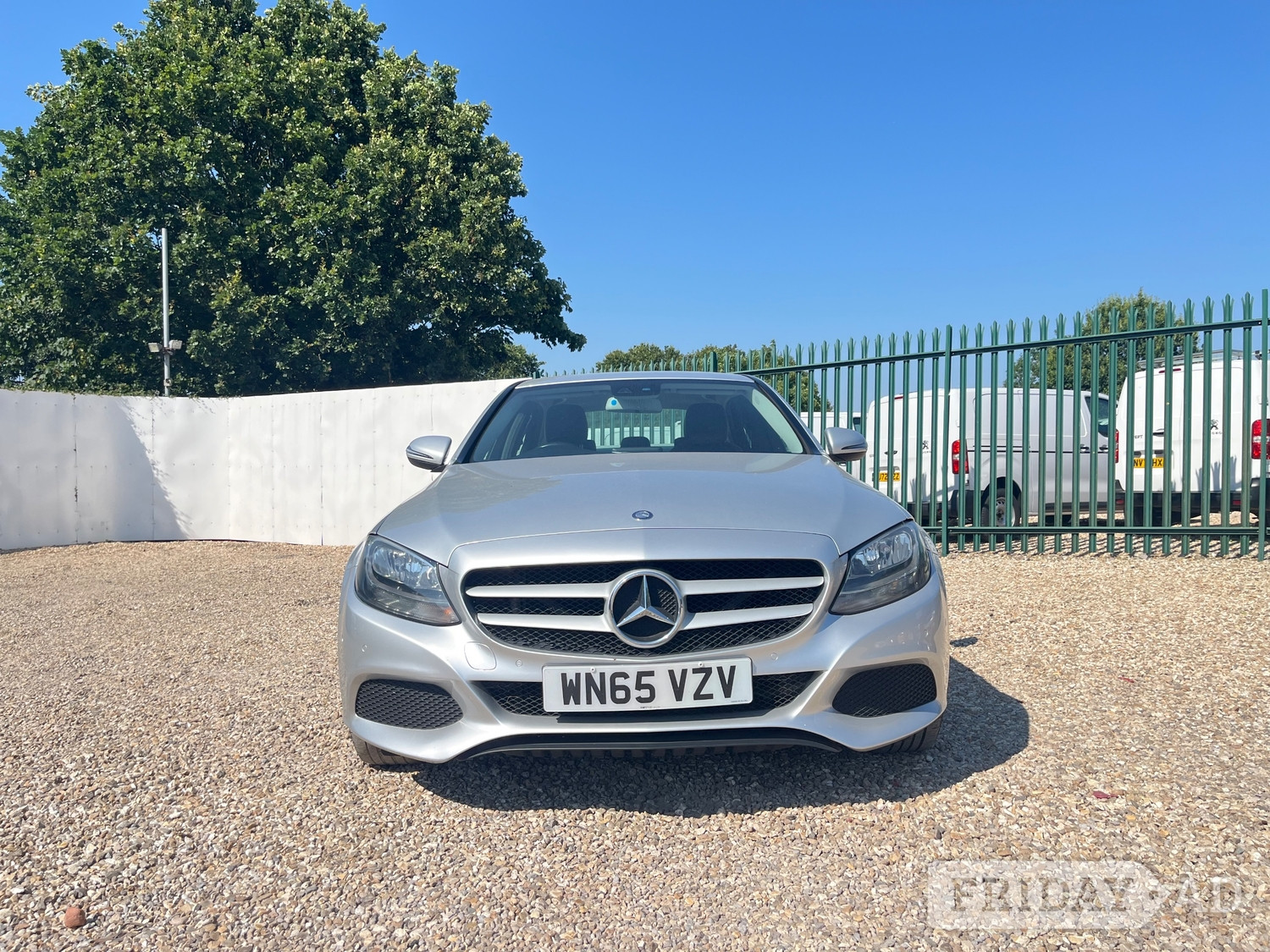 [ berth ]Mercedes-Benz C Class