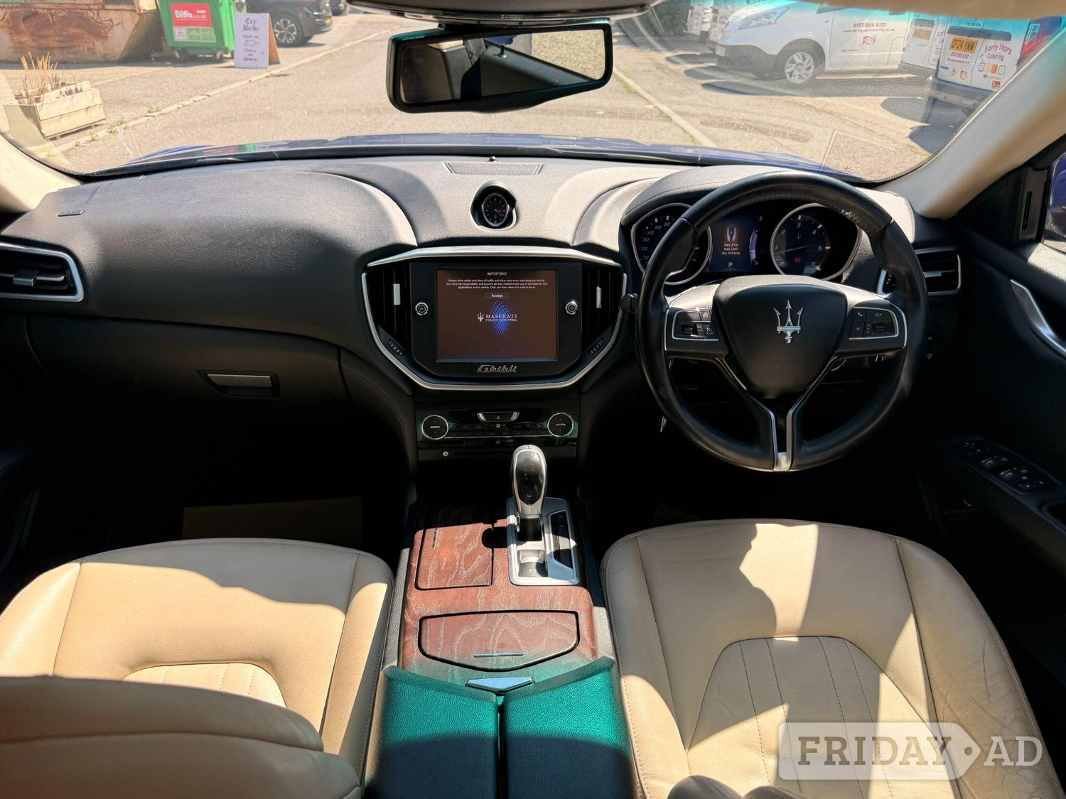 [ berth ]Maserati Ghibli